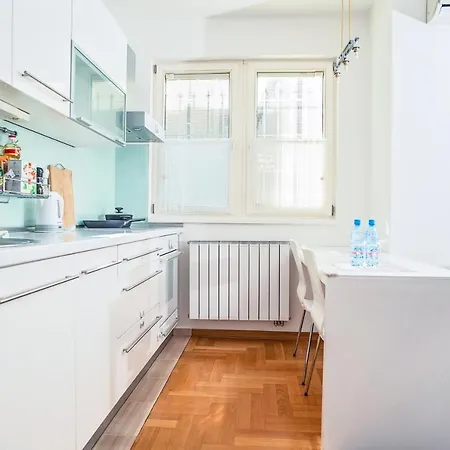 Apartment Luxapart Basca Old Centar Free Parking *